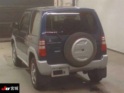 MITSUBISHI PAJERO MINI