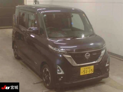 NISSAN ROOX