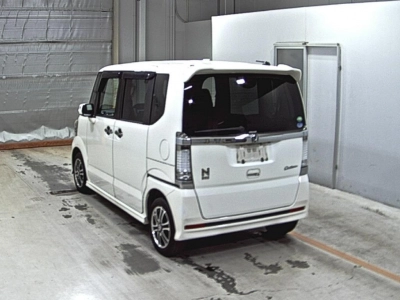 HONDA N BOX CUSTOM