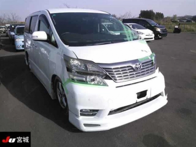 TOYOTA VELLFIRE