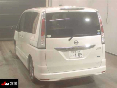 NISSAN SERENA