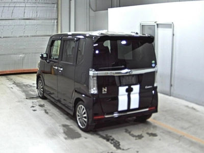 HONDA N BOX CUSTOM
