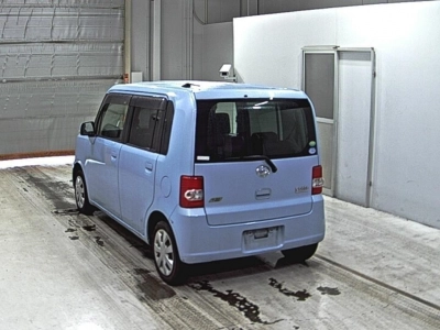 DAIHATSU MOVE CONTE