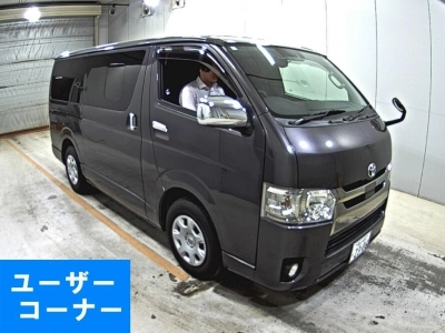 TOYOTA REGIUS VAN