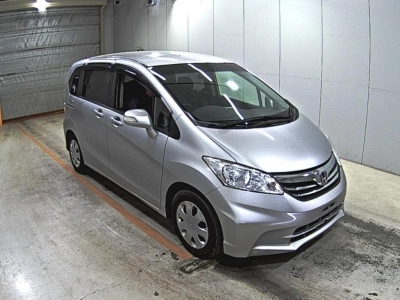 HONDA FREED