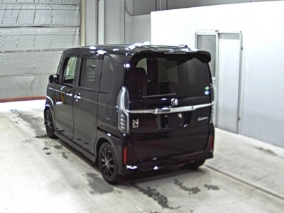 HONDA N BOX CUSTOM