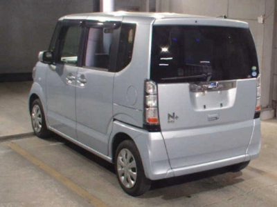 HONDA N BOX +