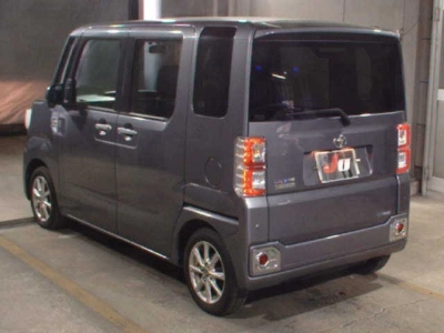 TOYOTA PIXIS MEGA