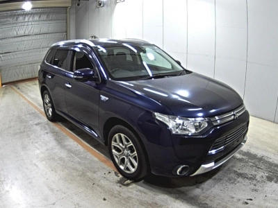 MITSUBISHI OUTLANDER PHEV