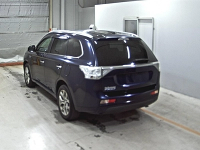 MITSUBISHI OUTLANDER PHEV