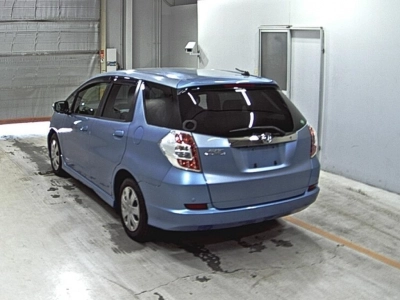 HONDA FIT SHUTTLE