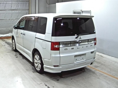 MITSUBISHI DELICA D:5