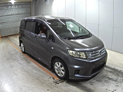 HONDA FREED SPIKE