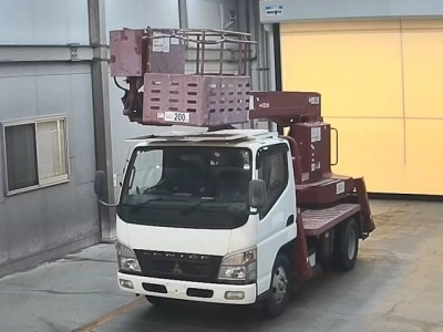 MITSUBISHI CANTER