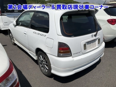 TOYOTA STARLET