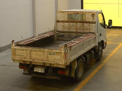TOYOTA DYNA