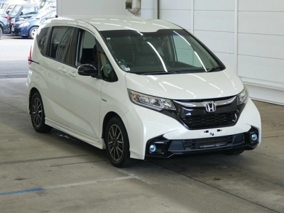 HONDA FREED HYBRID