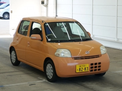 DAIHATSU ESSE