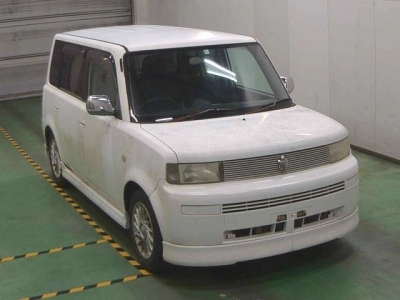 TOYOTA BB
