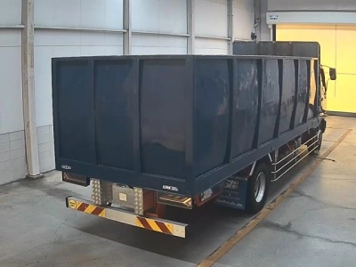 MITSUBISHI FUSO FIGHTER