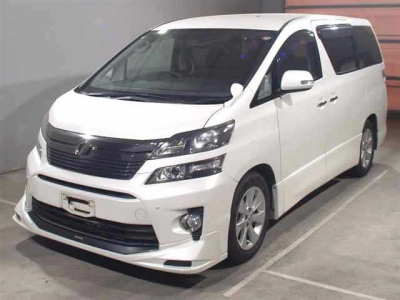 TOYOTA VELLFIRE