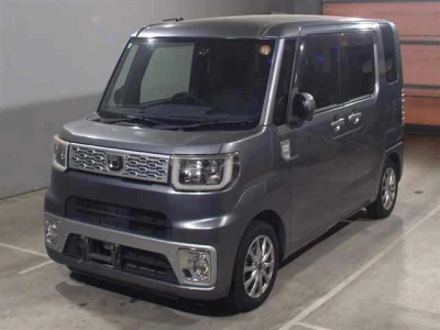 DAIHATSU WAKE