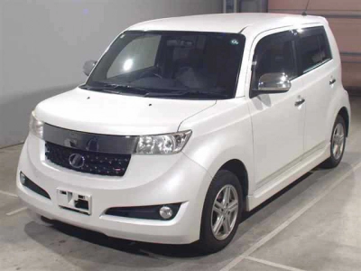 TOYOTA BB