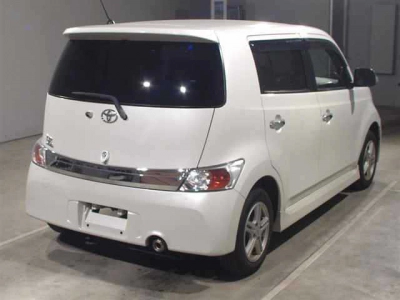 TOYOTA BB