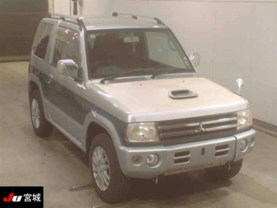 MITSUBISHI PAJERO MINI