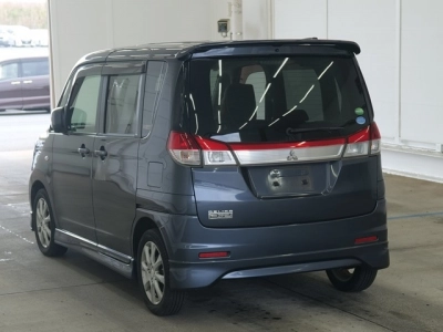 MITSUBISHI DELICA D:2