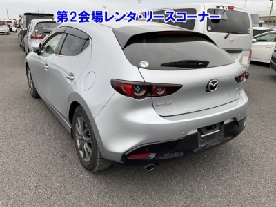 MAZDA MAZDA3 FASTBACK