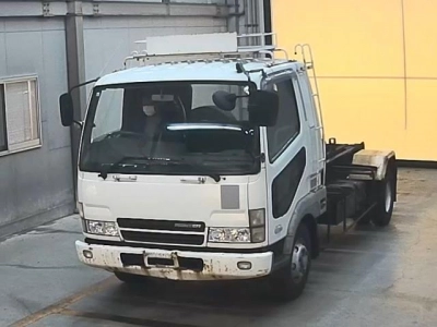 MITSUBISHI FUSO FIGHTER