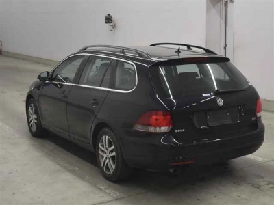 VOLKSWAGEN GOLF VARIANT