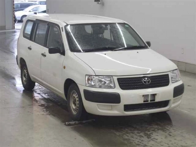 TOYOTA SUCCEED VAN
