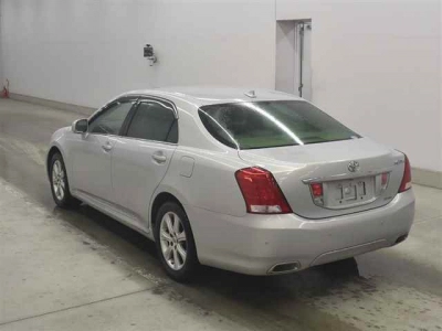 TOYOTA CROWN MAJESTA