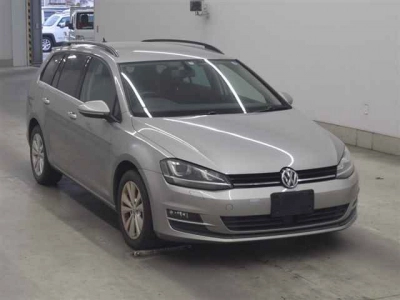 VOLKSWAGEN GOLF VARIANT