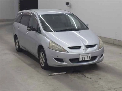 MITSUBISHI GRANDIS