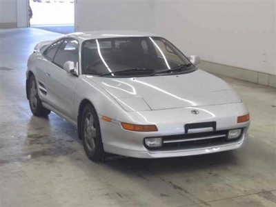 TOYOTA MR2