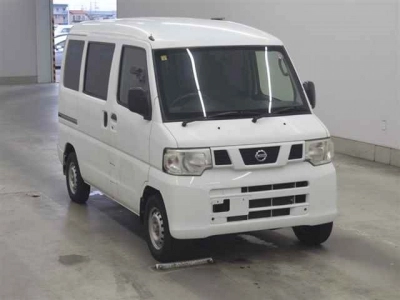 NISSAN CLIPPER VAN