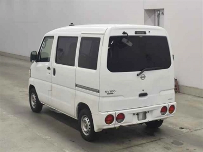 NISSAN CLIPPER VAN