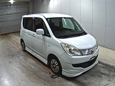 MITSUBISHI DELICA D:2