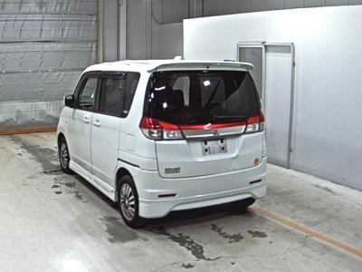 MITSUBISHI DELICA D:2