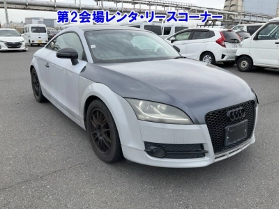 AUDI TT
