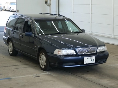 VOLVO V70