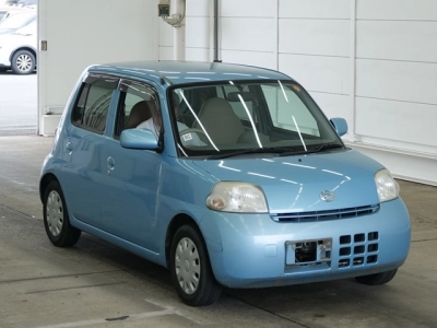 DAIHATSU ESSE