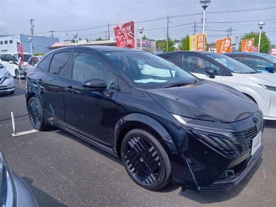 NISSAN AURA