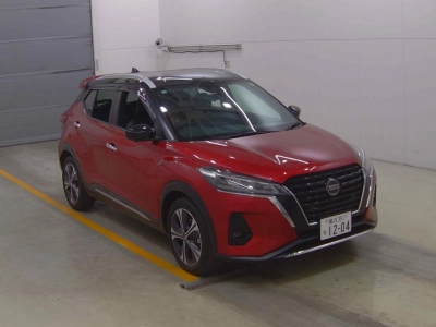 NISSAN KICKS