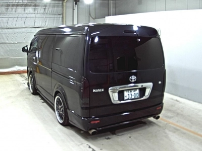 TOYOTA HIACE WAGON