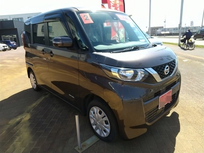 NISSAN ROOX
