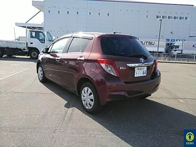 TOYOTA VITZ